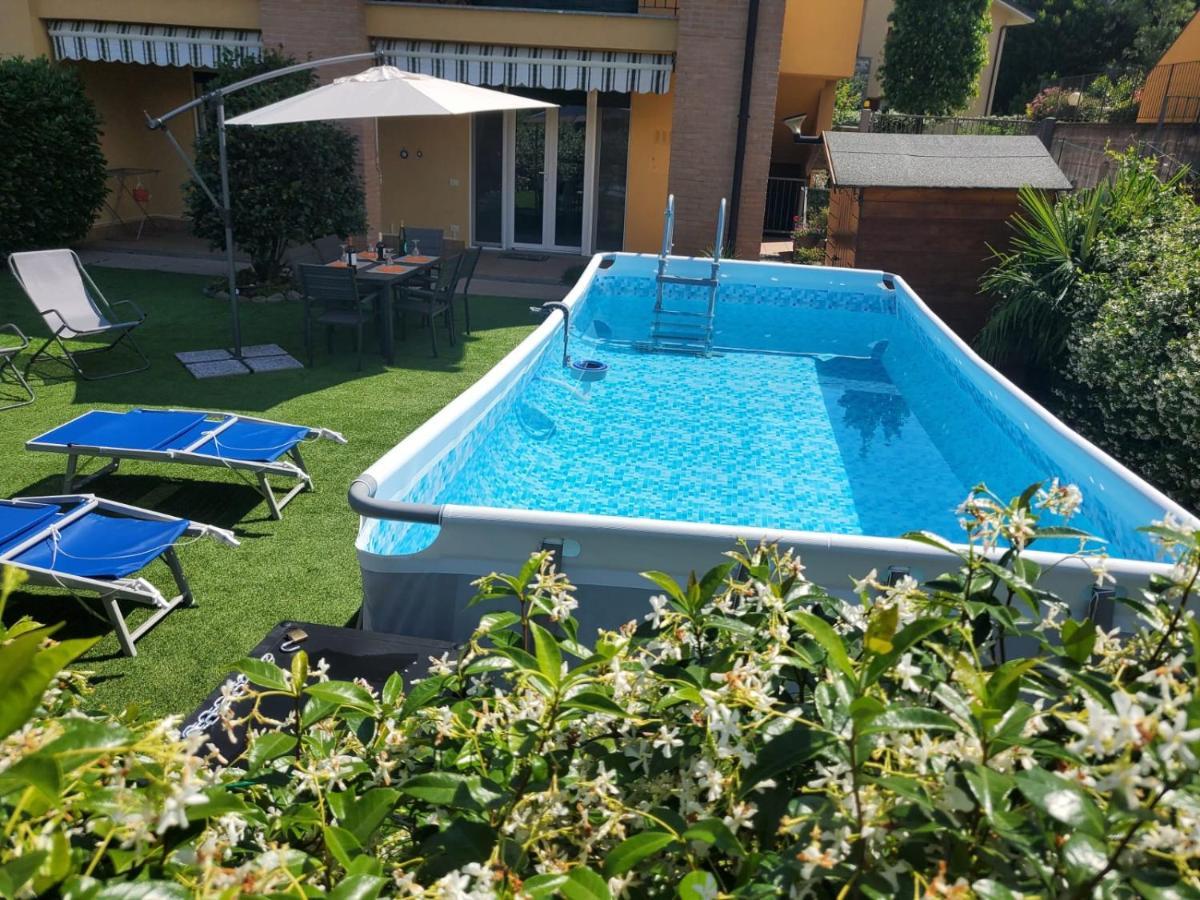 A Due Passi Dal Lago Colico Extérieur photo